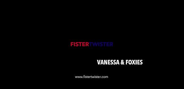  FisterTwister - Vanessa Decker and Foxie